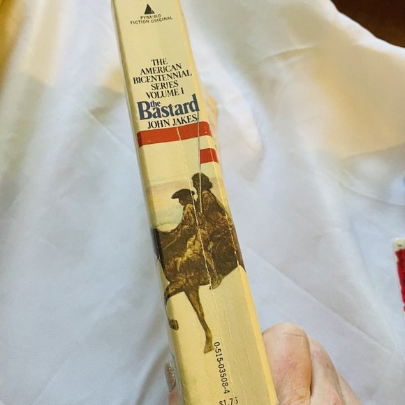 The Bastard by John Jakes 1976, Paperback Book  American Bicentennial Series V1 - Picture 2 of 9